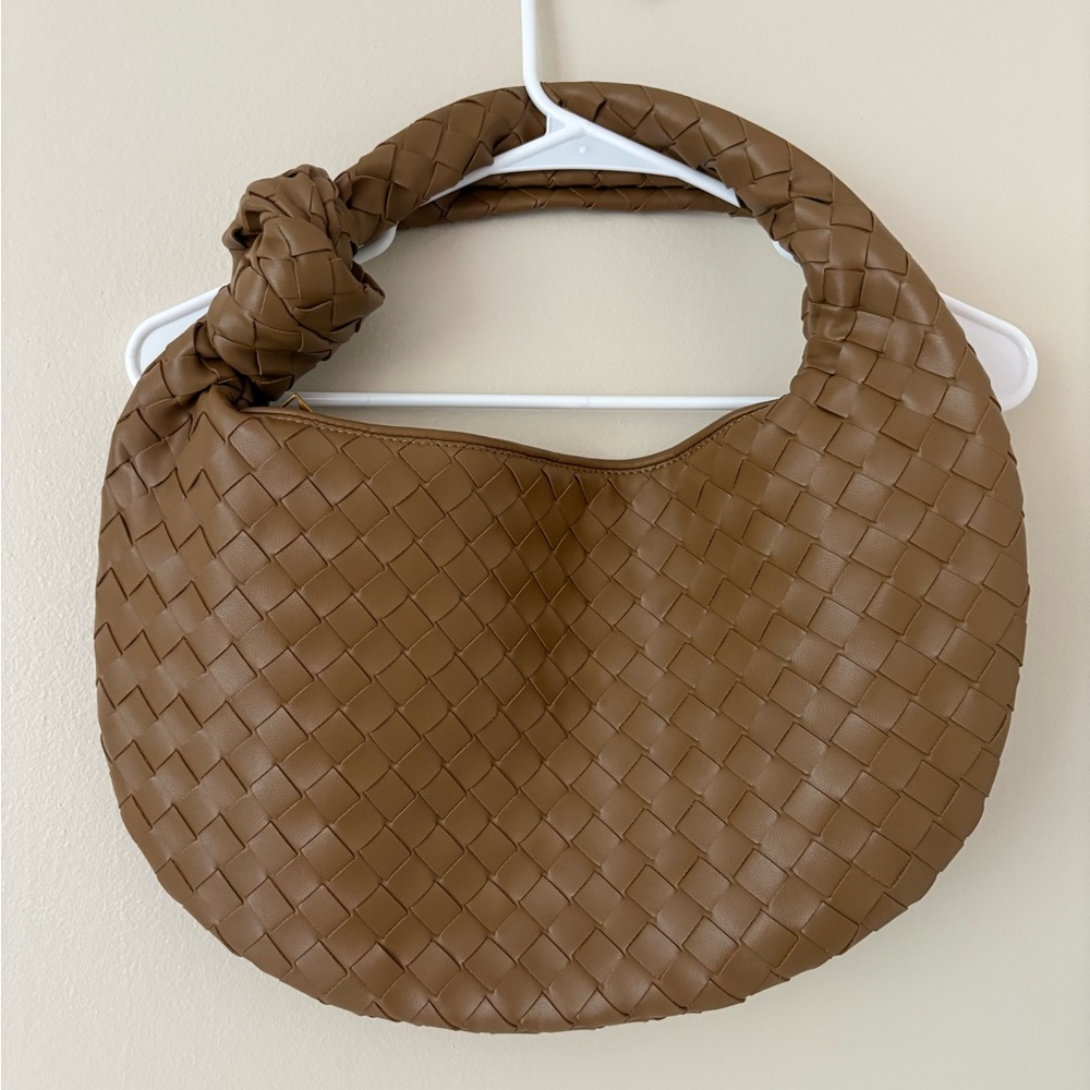 Hobo Knot Large Woven Neutral Tan Handbag - Picture 3 of 6